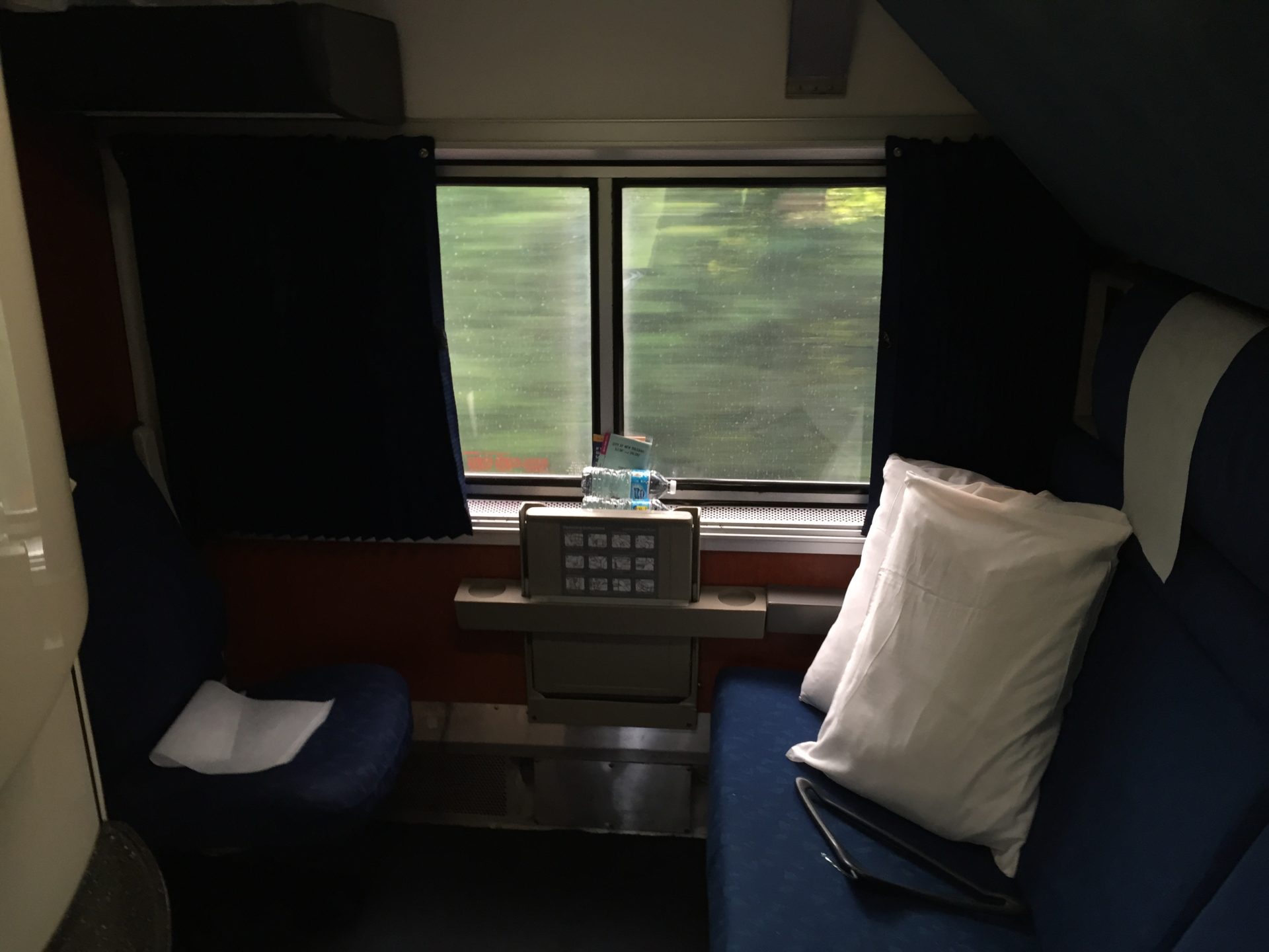 Amtrak Bedroom What You Need To Know Travels With Kev   20150816 134939632 IOS 1920x1440 