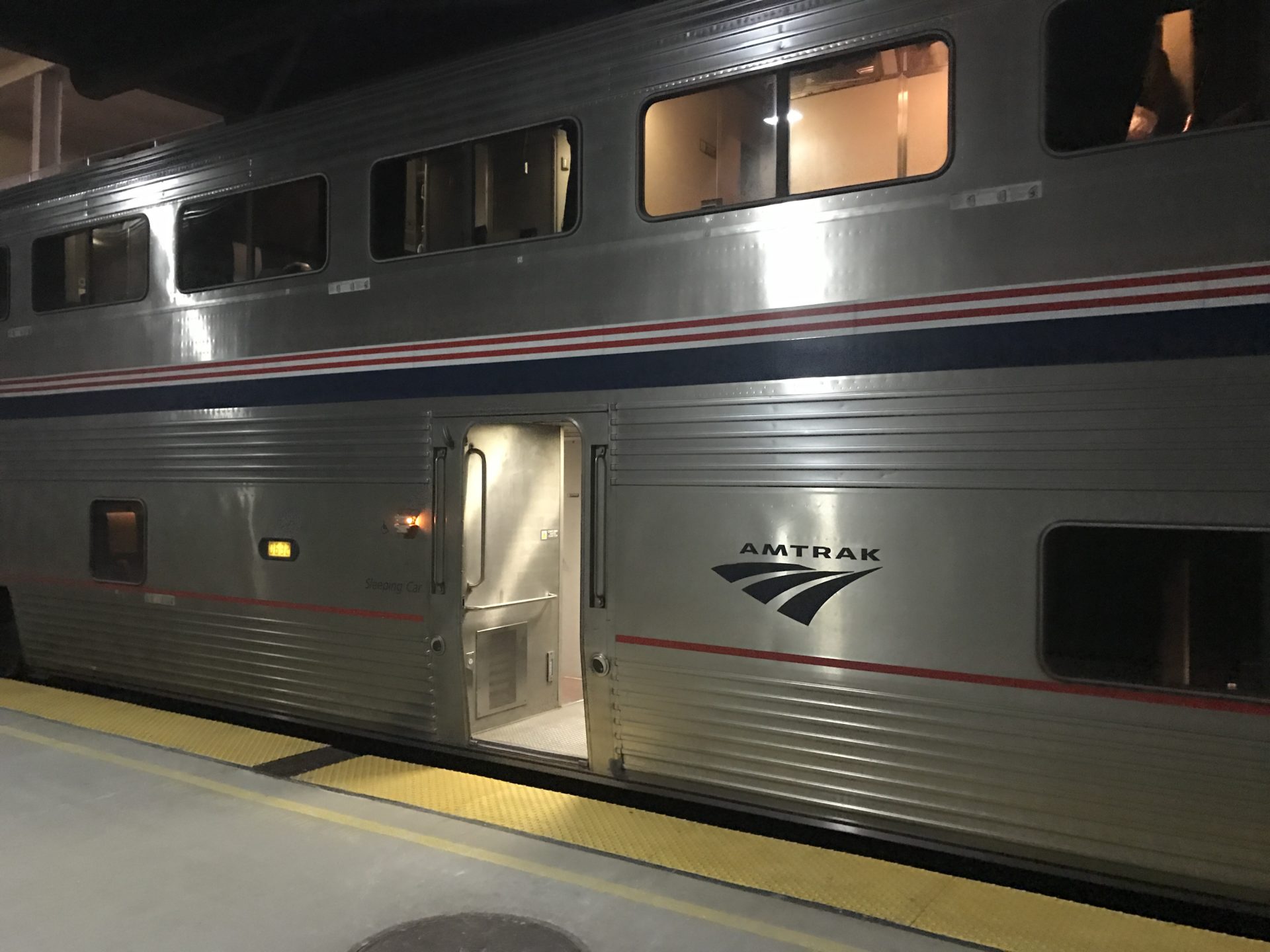 Amtrak Superliner Sleeper Layout