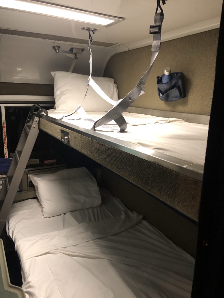 Amtrak-Schlafzimmer bei Nacht