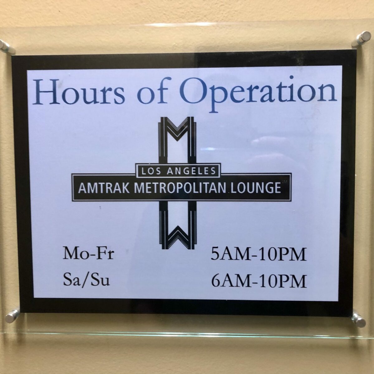 Read more about the article Amtrak Station Lounges: What You Need To Know